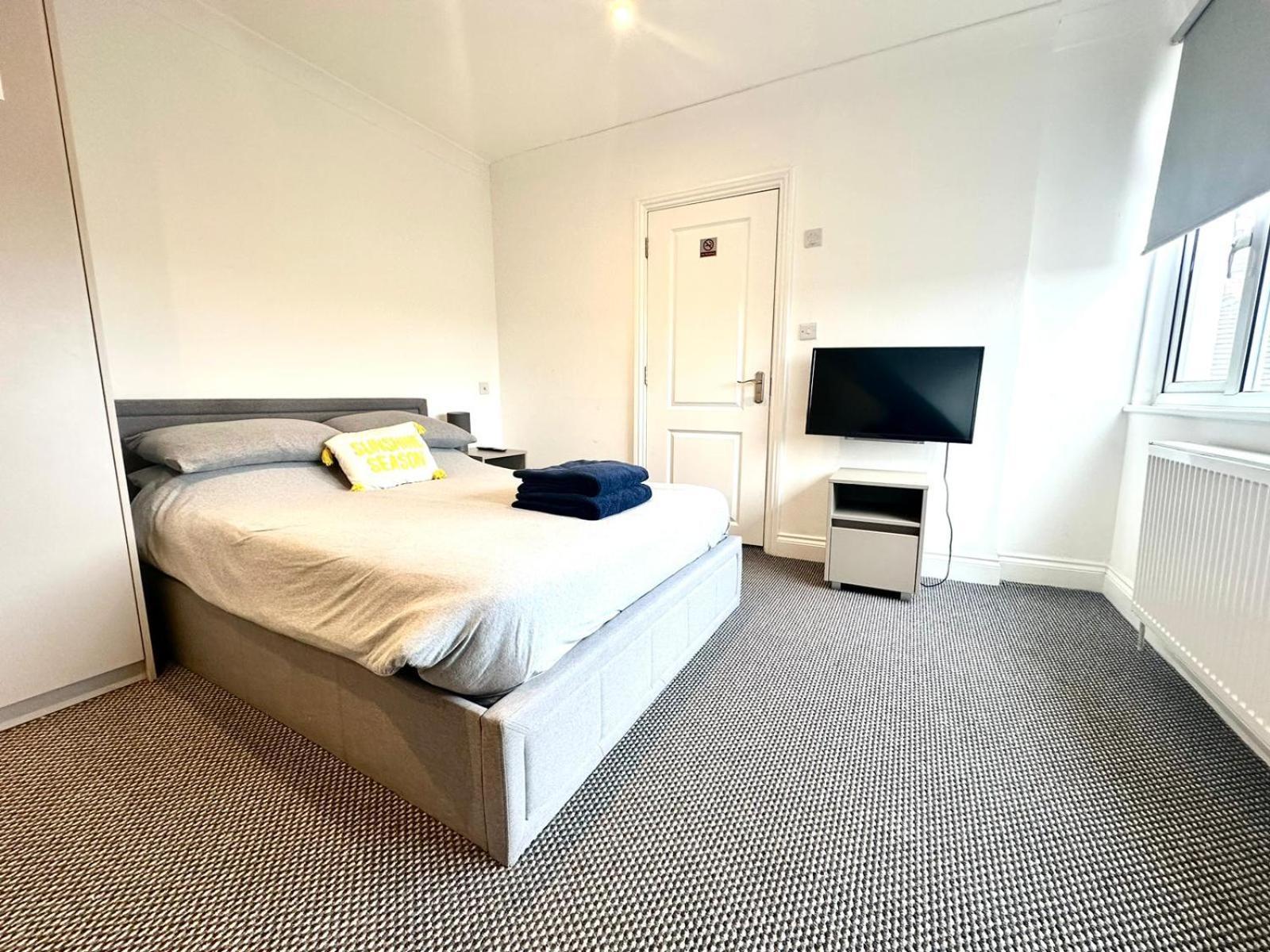 Apartment Stylish Modern, Private Apartment,15 Mins To London Hendon