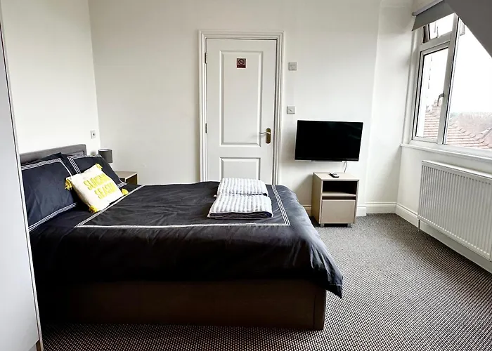 Stylish Modern, Private Apartment,15 Mins To Central London